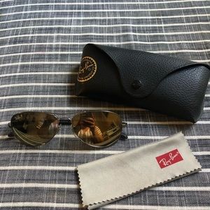 Ray-Ban Aviator Carbon Fibre